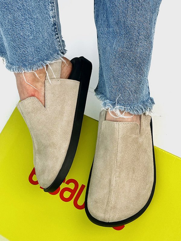 Фото: Modische «englische» Clogs. Kaufen mit 23% Rabatt.